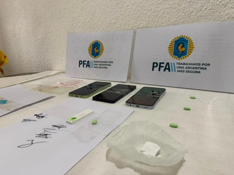 Cocaína y pastillas de éxtasis, parte del secuestro.