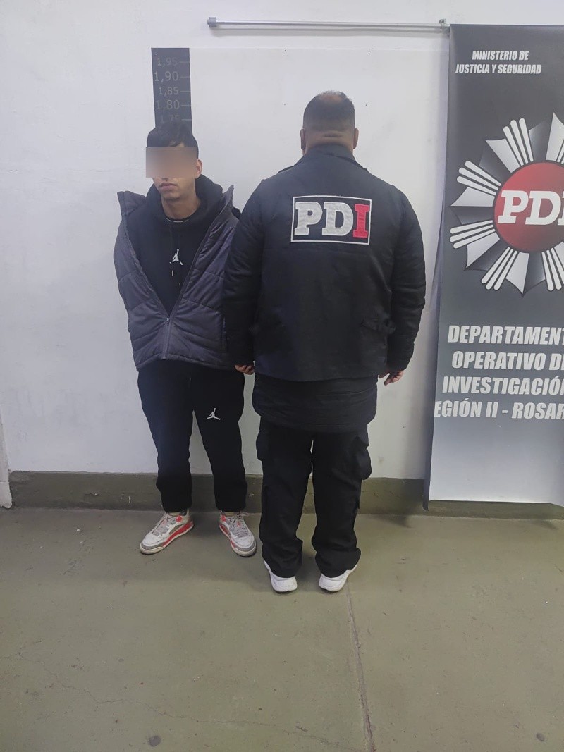 El presunto soldadito detenido.