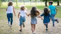Este domingo se celebra el Día del Niño en Argentina (Magnific)