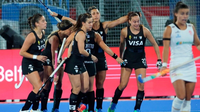 Las Leonas se metieron en semifinales.