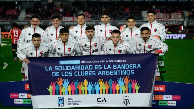 Los titulares de Newell's en la noche platense.