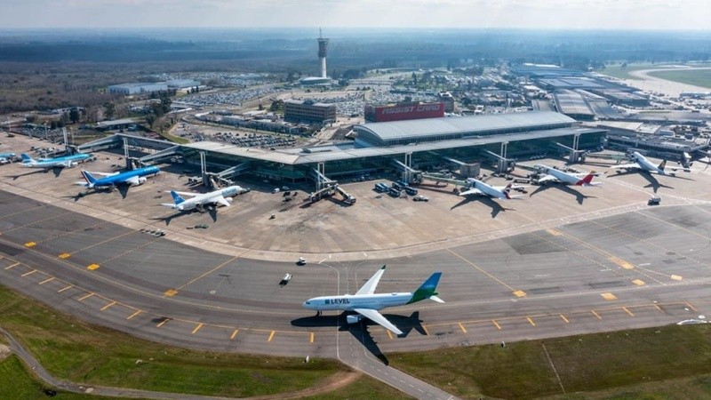 Estatales anunciaron un paro que podría generar demoras o cancelaciones de vuelos en aeropuertos de todo el país.