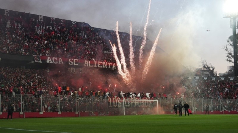 Una nueva muestra de fidelidad, este año en la otra tribuna (Alan Monzón/Rosario3).