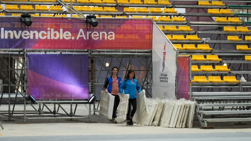 Voluntarios en el Estadio Arena&nbsp;(Alan Monzón/Rosario3).
