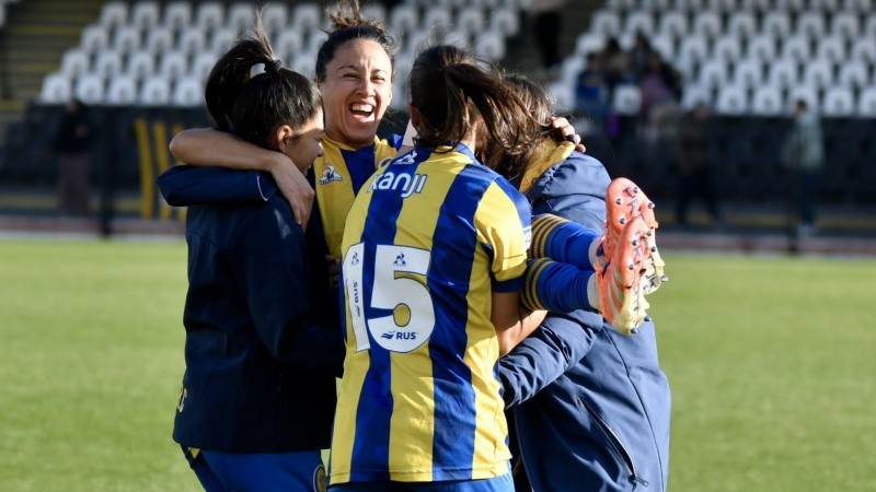 El fútbol femenino de Central se reencuentra con su gente.