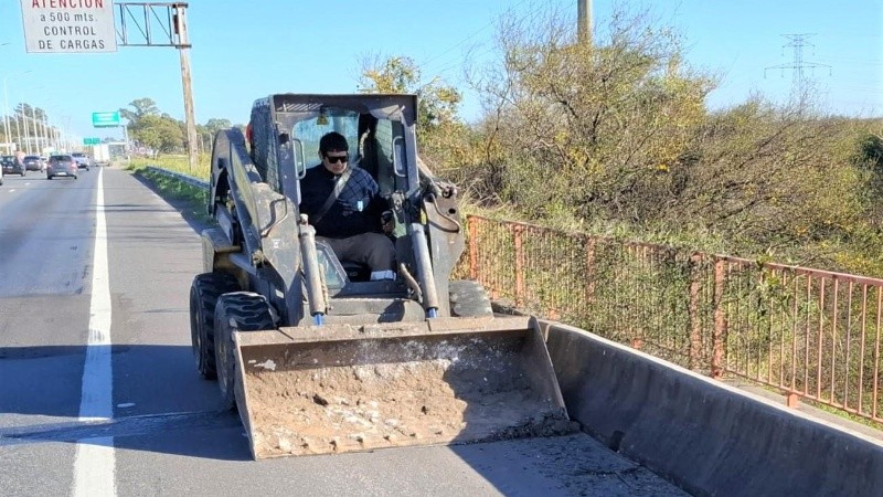 Los equipos de Vialidad trabajando en algunos puntos críticos.