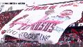 La bandera en homenaje a Messi que se desplegó en el Coloso.