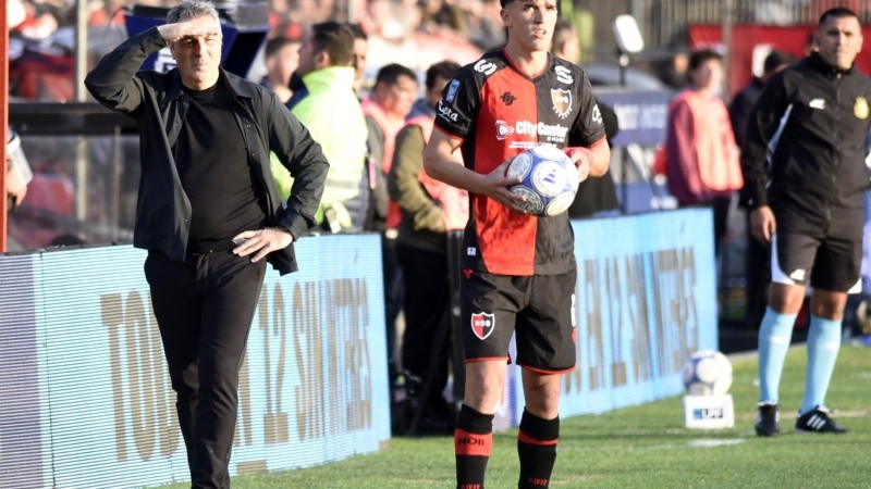 “Del penal y por qué no pateó Cóccaro no voy a hablar”, respondió el DT.