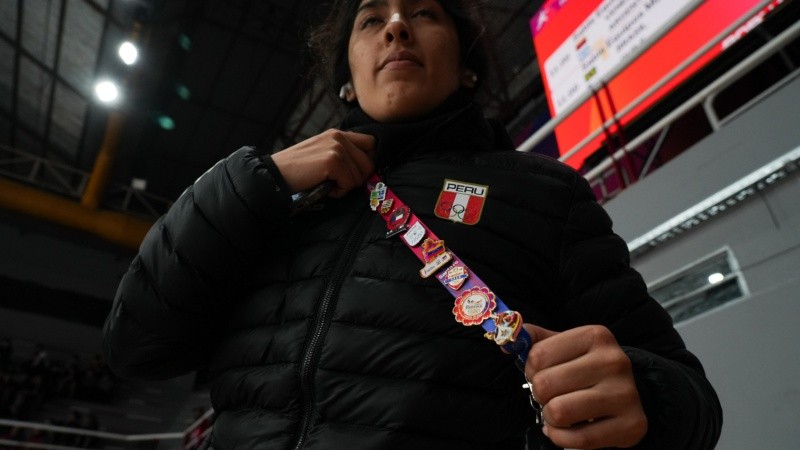 Los pines de una atleta de Perú. Alan Monzón/Rosario3.&nbsp;