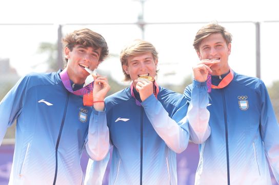 Triple podio argentino en tenis masculino.