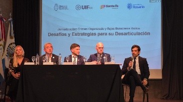 Cumbre de la UIF, fiscales y organismos de control de lavado de activo y narcotráfico en Rosario.