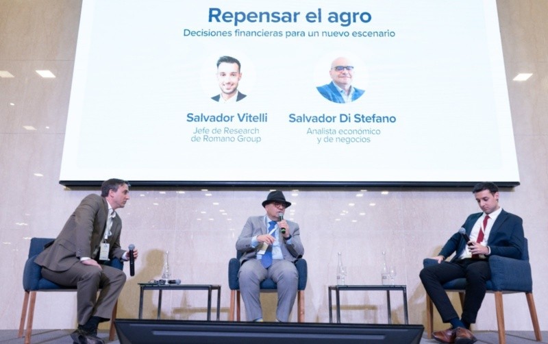 Mariano Galíndez (Rosario3), Salvdor Di Stéfano y Salvador Vitalli, analistas.&nbsp;