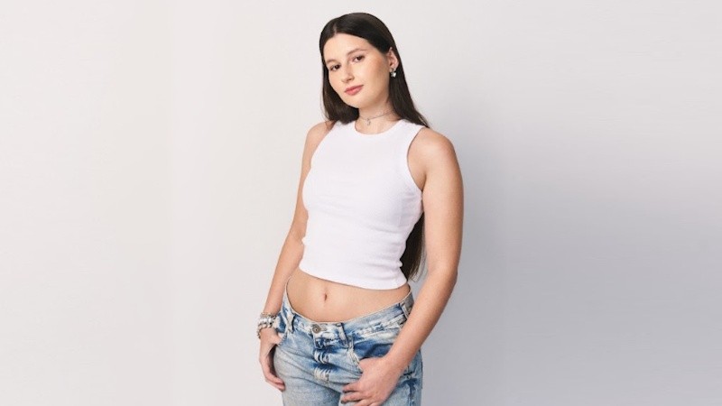 La Cantante y actriz Delfina Beltramone.