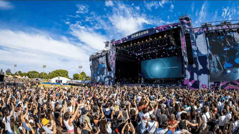 Travis Scott, Charli XCX y TINI encabezan el line up.