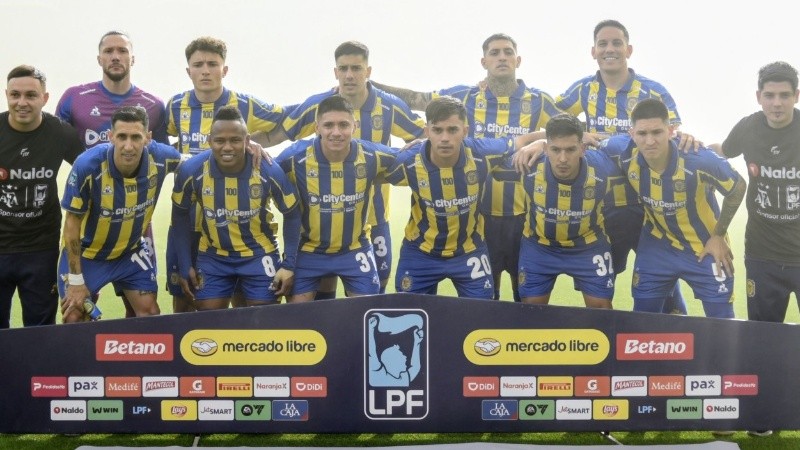 Los once que iniciaron la goleada ante Independiente Rivadavia (Fotobaires).