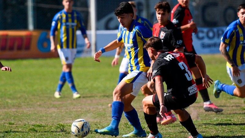 Central y Newell's buscan el pase a la final. Foto: CarcJuveniles.