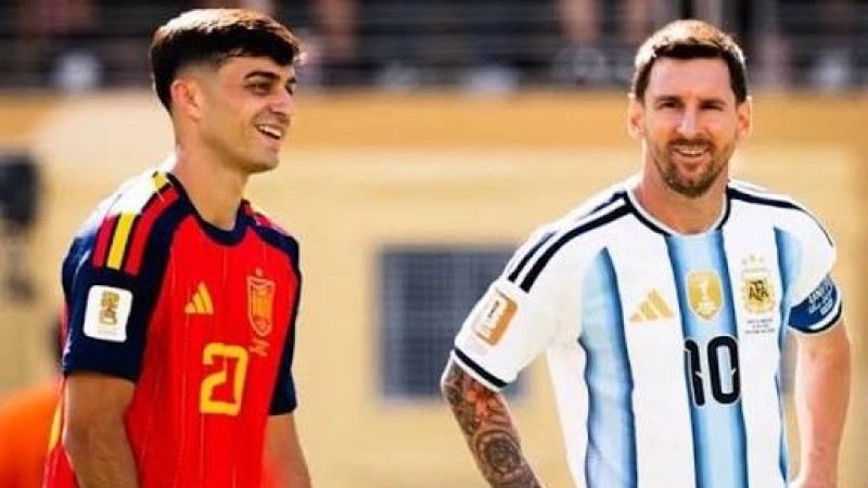 Pedri y Messi en el Mundial.