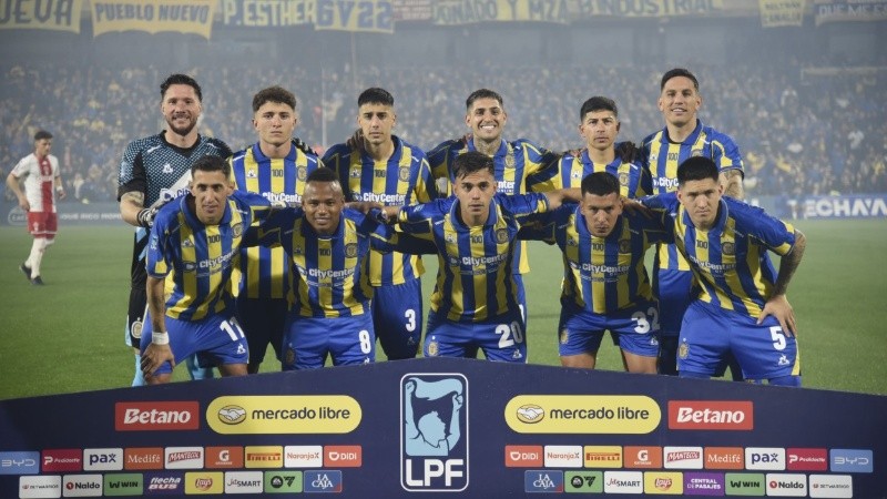 Los once que iniciaron el partido ante Huracán (Fotobaires).