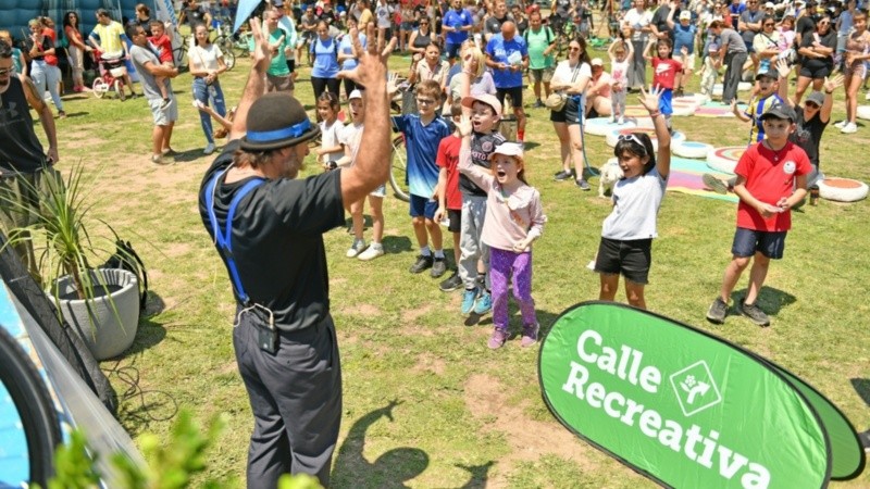 Calle Recreativa cumple 16 años.