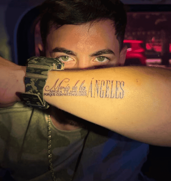 El tatuaje sorpresa del novio de María Becerra.&nbsp;