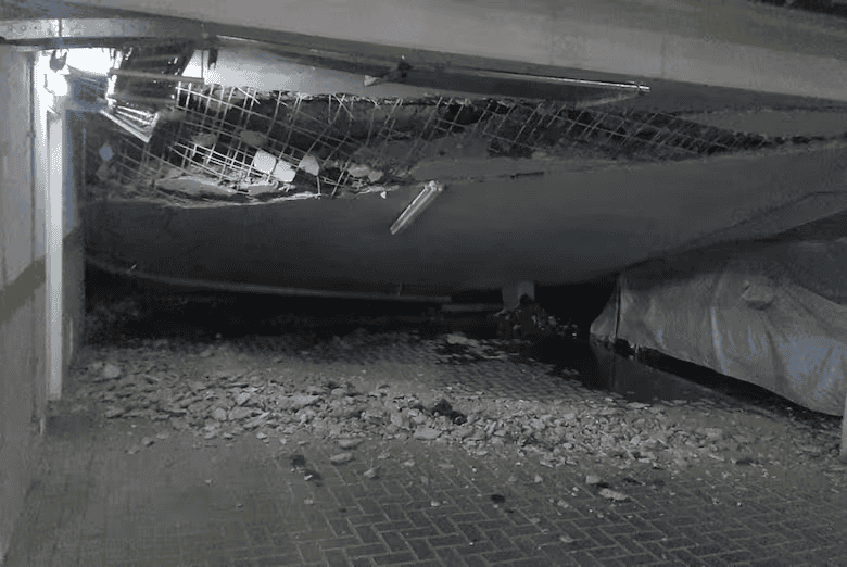 &nbsp;Vista del derrumbe desde adentro. Foto SAME