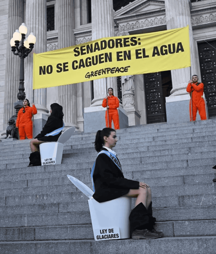 &nbsp;La campaña de Greenpeace para no avanzar sobre las reservas de agua con actividades mineras contaminantes.