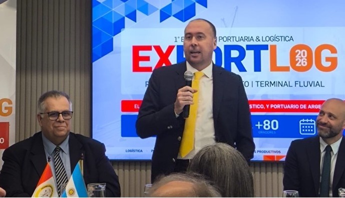 &nbsp;Juan Carlos Venesia, Iñaki Arresygor y Gustavo Puccini, en la presentación de ExportLog en Buenos Aires