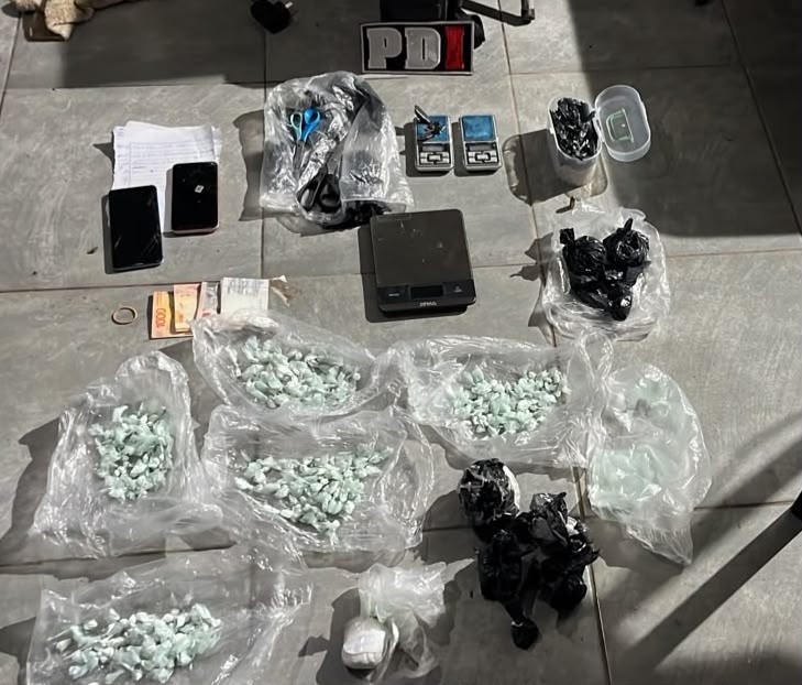 El procedimiento en Carcarañá terminó con dos transeras detenidas.