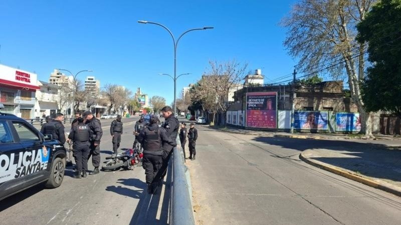 El procedimiento donde detuvieron a dos jóvenes sospechados de haber participado del robo.